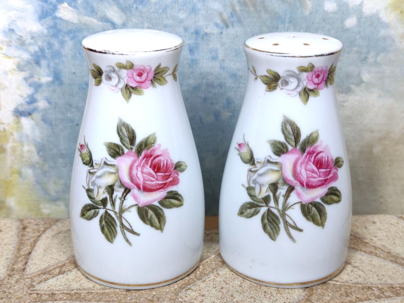 Beautiful Ceramic Salt And Pepper Shakers | Roses 8.5cm Tall $1 RESERVE WEEK! Carousel 1