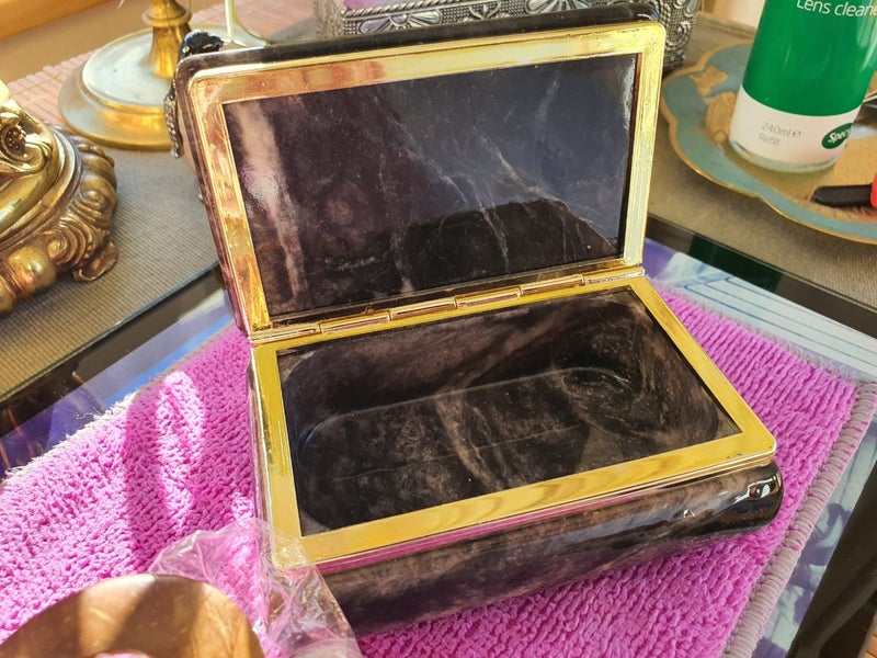 Genuine Vintage Alabaster Jewelry Box Carousel 2