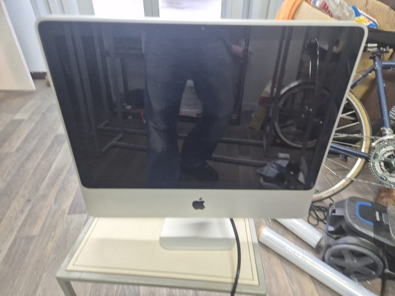Apple iMac 15inch $1!!!!!! Carousel 1