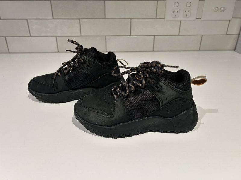 Kids timberland winter shoes waterproof US13 Carousel 2