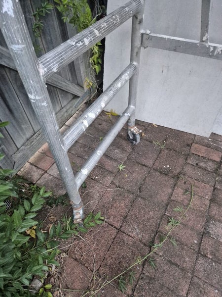 Mobile scaffold 1 reserve Carousel 6