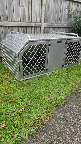Brand new alloy dog box Carousel 1
