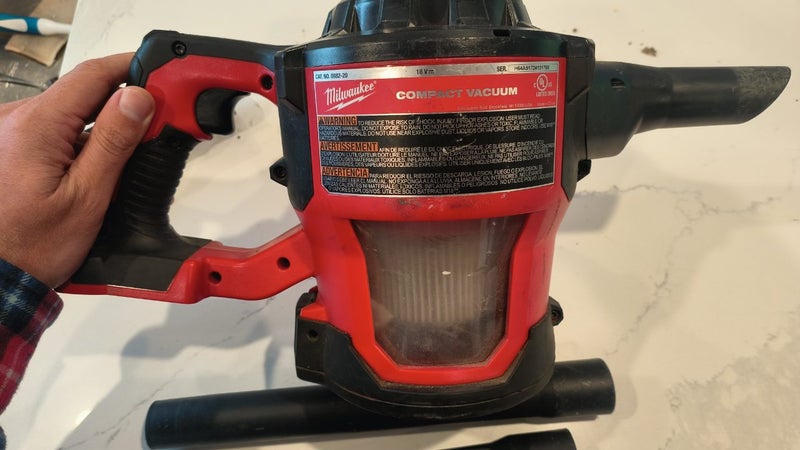 Milwaukee M18 vaccum Carousel 2