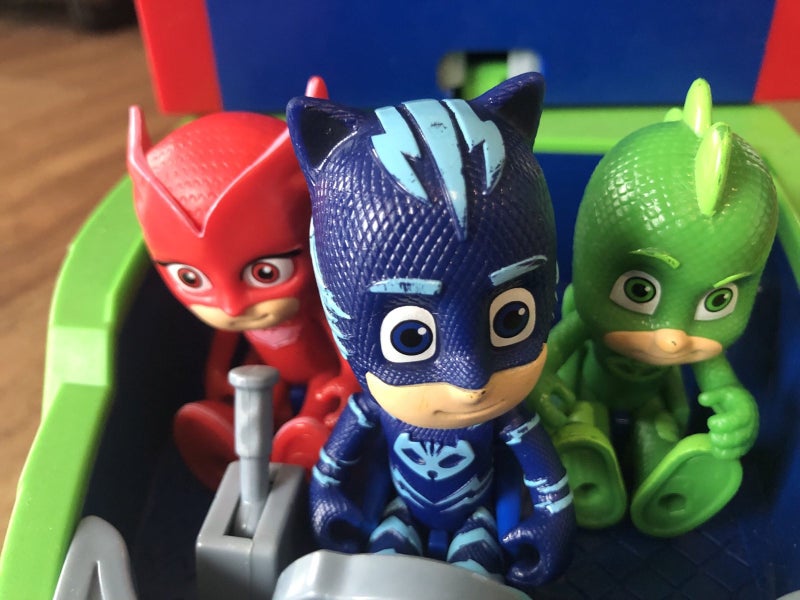 PJ mask truck with cat boy, owlette, gecko figurines + car Carousel 2