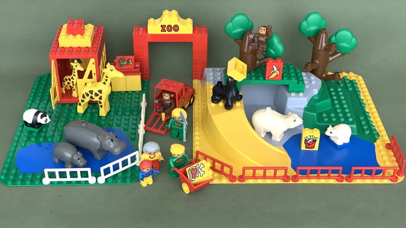 DUPLO MAXI ZOO, aka LEGO DUPLO ZOO PARK Carousel 1