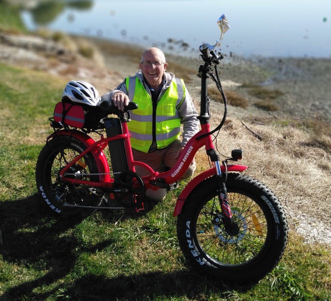 Ezirider AVENGER ebike foldup Carousel 1