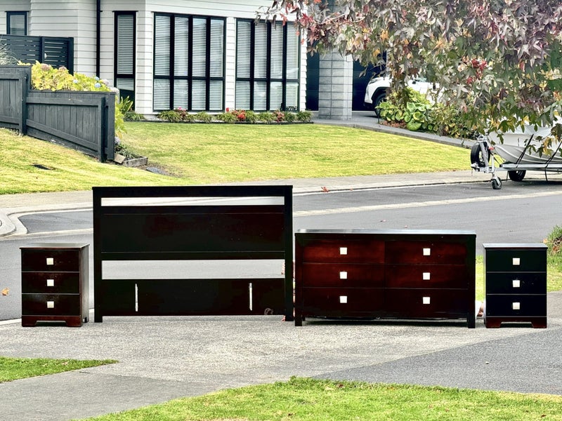 $1 RESERVE! ABSOLUTELY STUNNING SOLID WOOD DARK STAINED DUCHESS DRAWERS! Carousel 20