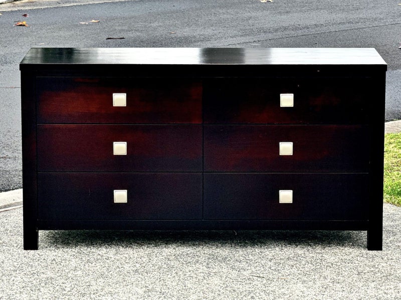 $1 RESERVE! ABSOLUTELY STUNNING SOLID WOOD DARK STAINED DUCHESS DRAWERS! Carousel 2