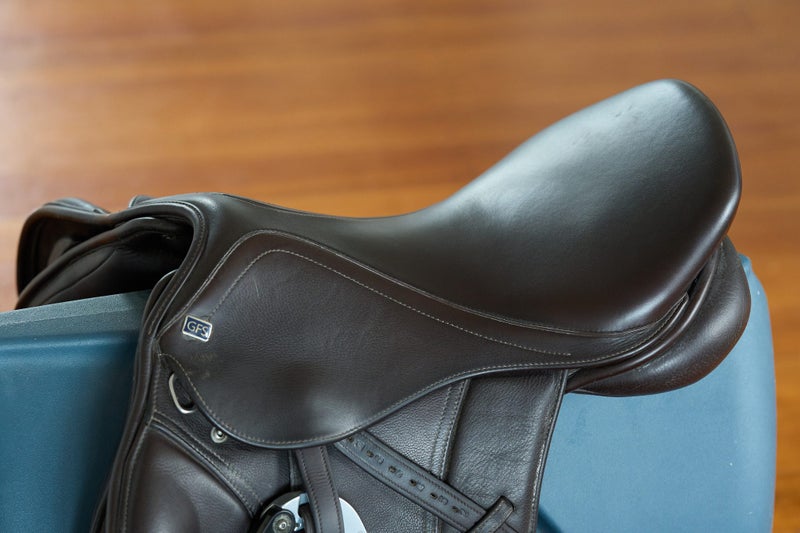 Saddle GFS 16.5"62863873562883112