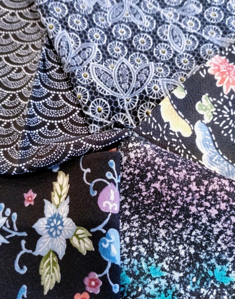 Kimono Fabric scraps Lot of 5 ( aprox W15cm x L 30cm ) , 16-30-5az69 Carousel 2