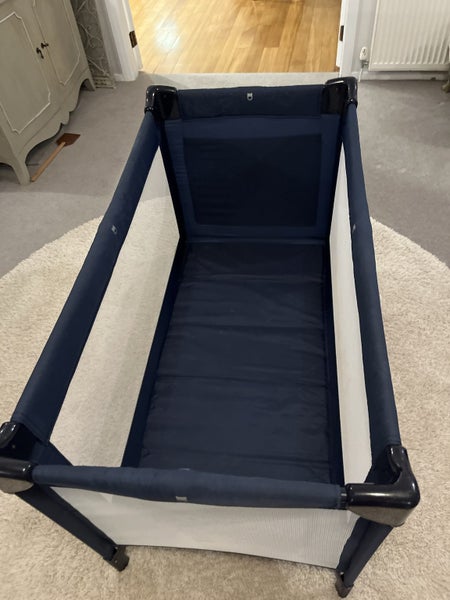 Travel cot - Baby Dan Carousel 2