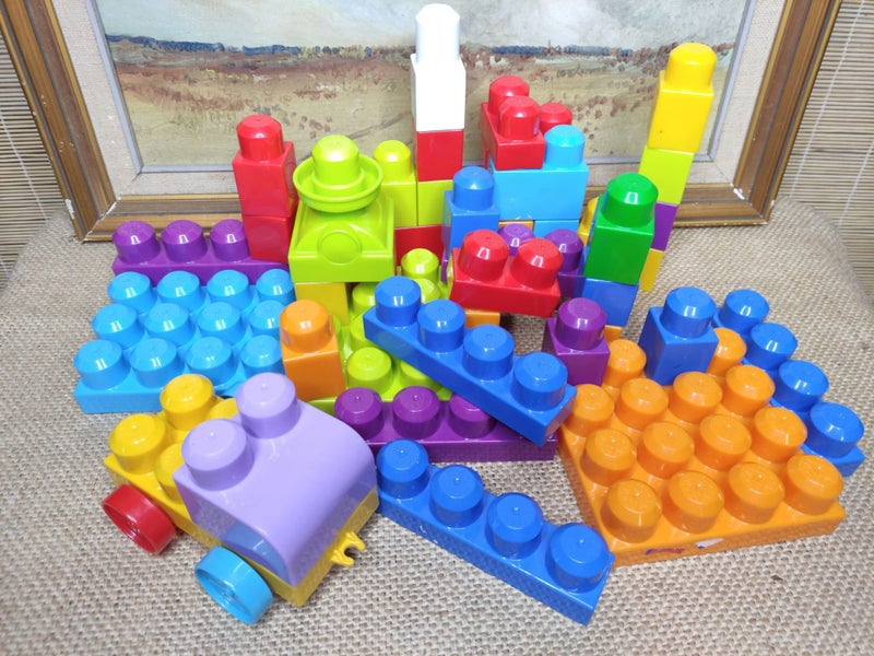 Quality Duplo Size and Style Building Blocks $1 RESERVE WEEK! Carousel 2