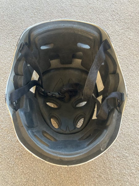 Kayaking helmet Carousel 2