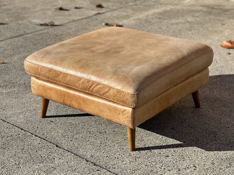 STUNNING FARMERS "HENDRIX" GENUINE ANILINE LEATHER OTTOMAN Carousel 1
