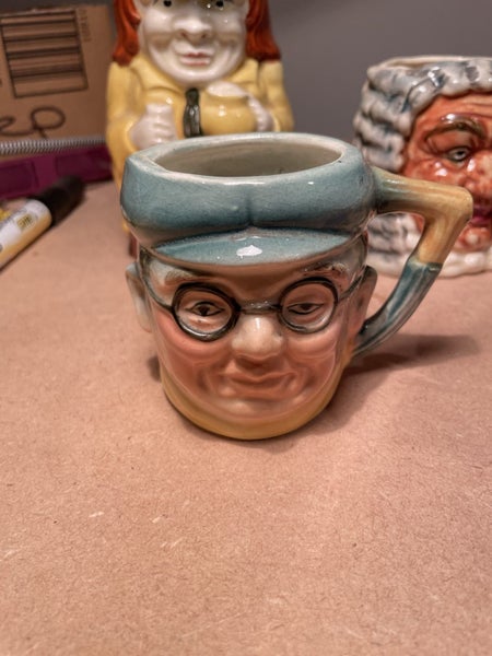 Toby jugs Carousel 2