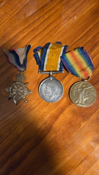 WW1 metals x3 Carousel 1