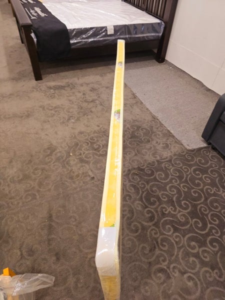 Single size foam mattress $1 NR Carousel 2