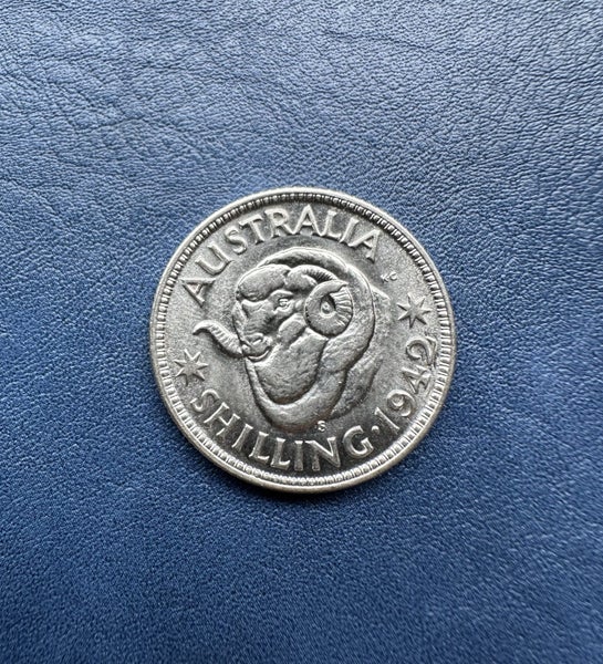 ***Australia AUNC-UNC one shilling coin lot #41*** Carousel 1