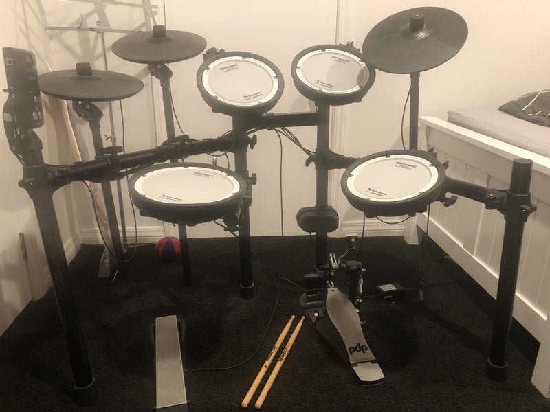 Roland Drum kit - Electronic Carousel 1