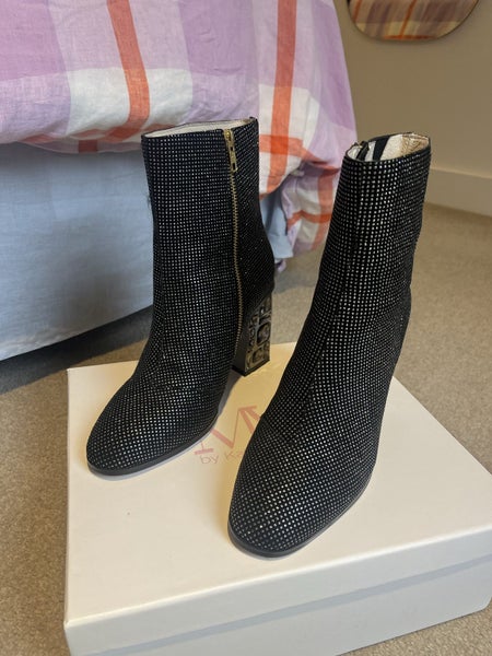 Kathryn Wilson Boots 38 Carousel 1