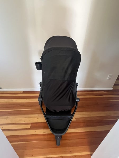 Edwards & Co Oscar Mx Stroller and capsule/carry cot Carousel 15