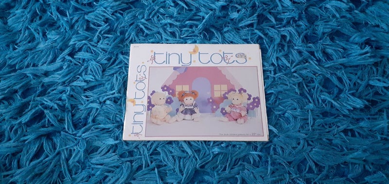 $1 RES Vintage 1984 Tiny Tots Doll Pattern Book Carousel 1