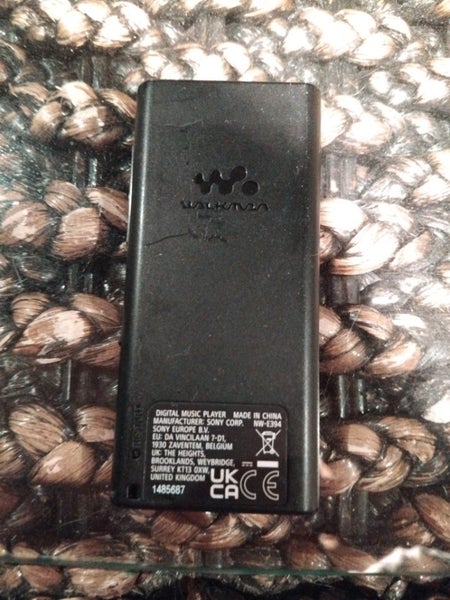 Sony NW-E394 Walkman Carousel 4