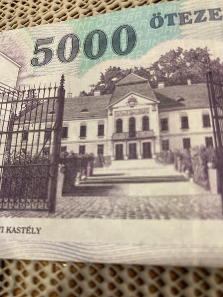 HUNGARIAN BANKNOTE Carousel 5