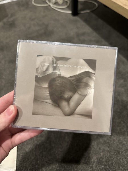 * BRAND NEW* Taylor Swift - The Bolter Collectors Edition CD Carousel 1