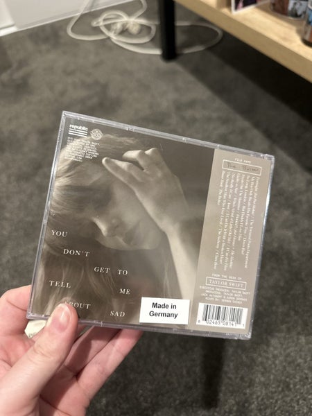 * BRAND NEW* Taylor Swift - The Bolter Collectors Edition CD Carousel 2
