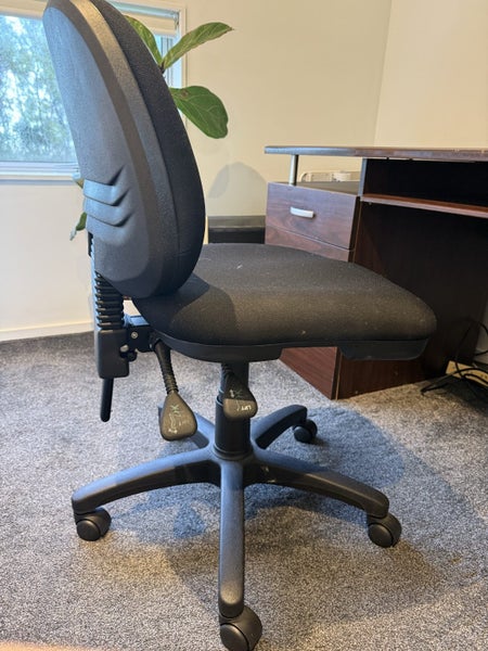Computer Desk & Chair Carousel 2