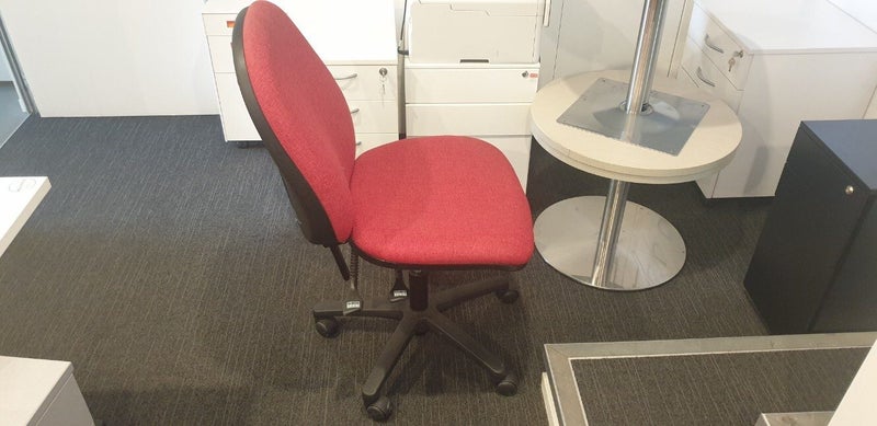 Commercial Office Chairs x 4, 3 levers RRP $1200+++ Carousel 3