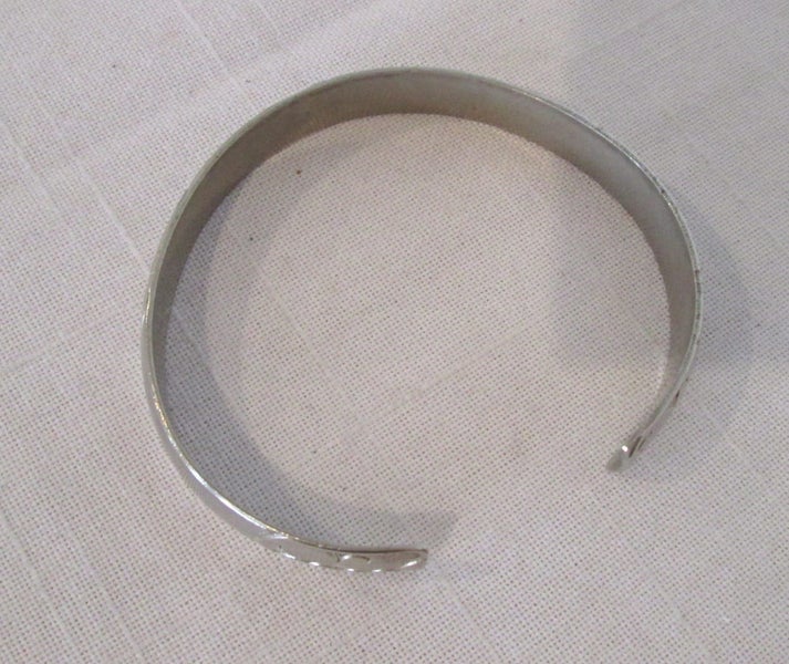Floral Silver Toned Cuff Bracelet Carousel 2