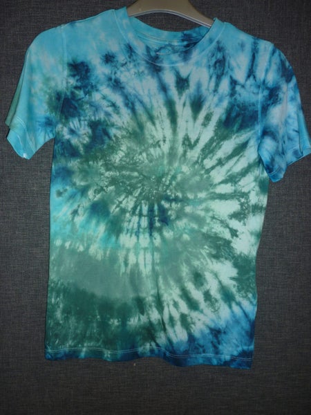 Tie Dye T shirt Carousel 1