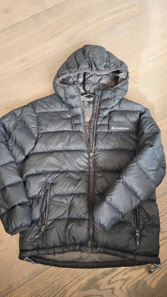 Macpac Boys Puffer Jacket Size 8 years Carousel 1