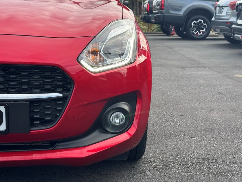 2024 Suzuki Swift RS Hybrid (Two Tone)62863253317506114