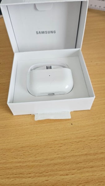 Samsung Galaxy Buds3 Carousel 2