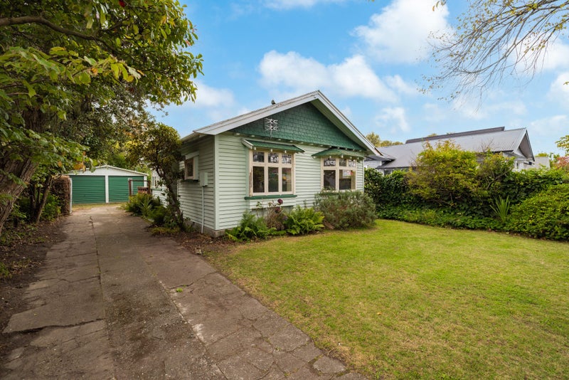 Image 1 of 20