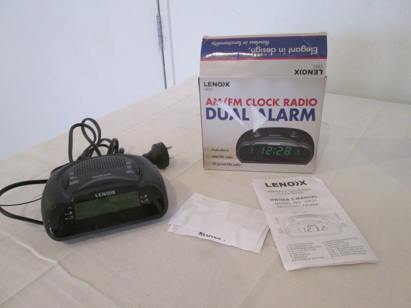 Lennox AM/FM Clock Radio Carousel 1