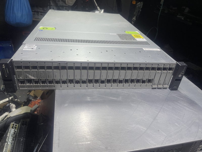 Cisco UCS C240 M3 server Carousel 1