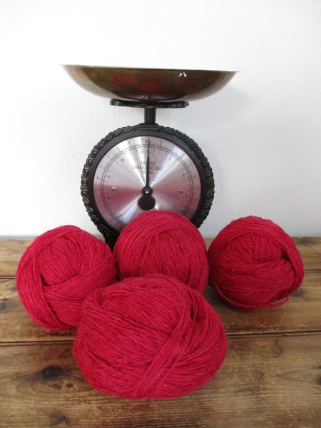 B # PURE WOOL 8 PLY " Cherry Red " 900 Grams Bulk Lot Carousel 1
