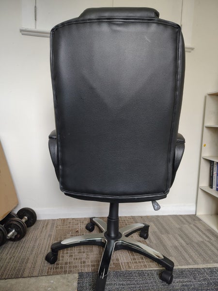 Office/study chair, high back, tilt & swivel, black vinyl cushion/padding Carousel 7