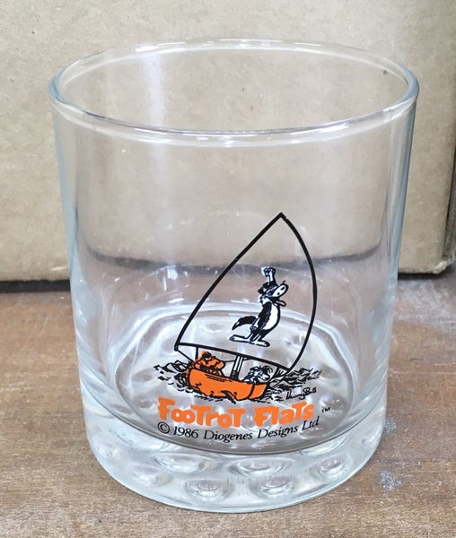 Footrot Flats vintage 1986 sailing dog glass ONE ONLY LEFT Carousel 1