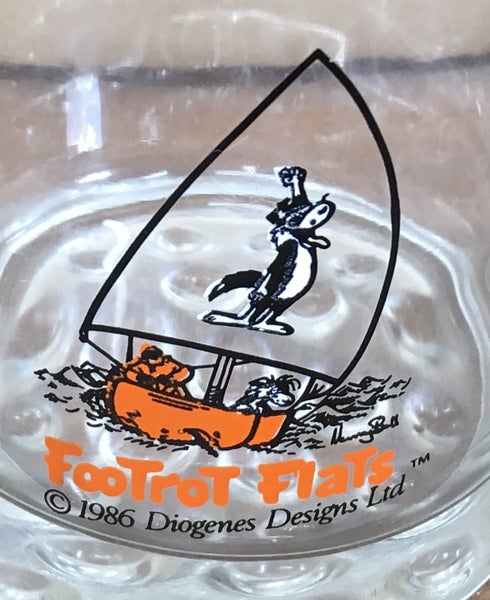 Footrot Flats vintage 1986 sailing dog glass ONE ONLY LEFT Carousel 2