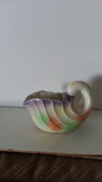 NAUTILUS VASE (Shorter & Sons) Carousel 1