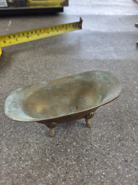 Small brass bathtub Carousel 1