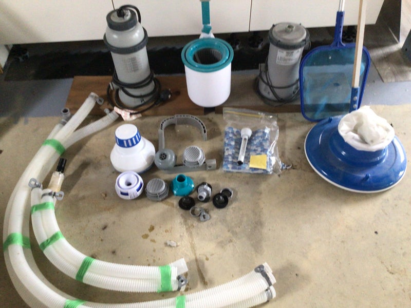 SWIMMING POOL HEAT PUMP AND PUMP PLUS ACCESSORIES Carousel 1