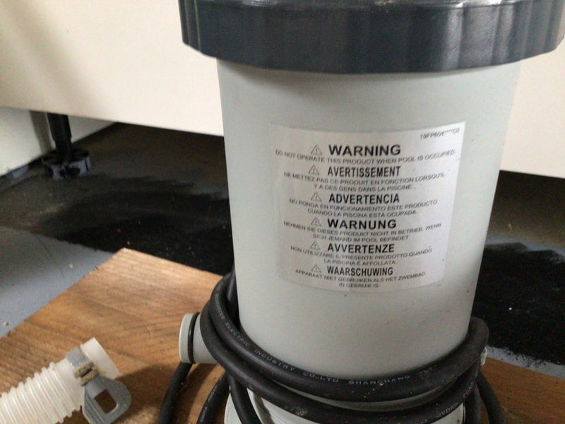 SWIMMING POOL HEAT PUMP AND PUMP PLUS ACCESSORIES Carousel 2