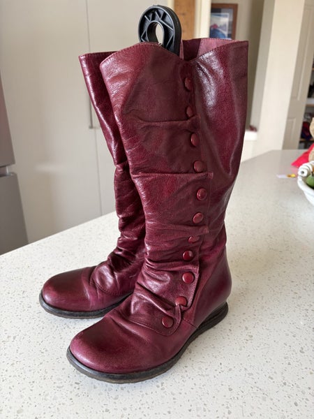 Red Leather Boots Sz38 Carousel 1