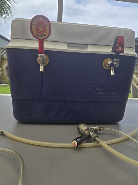 DOUBLE KEG DISPENSING SYSTEM Carousel 1